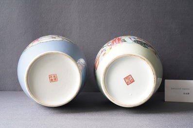 Deux vases en porcelaine de Chine famille rose, R&eacute;publique
