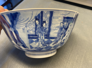 Een Chinese blauw-witte 'Xi Xiang Ji' kom, Kangxi merk en periode