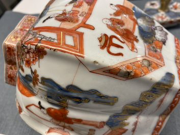 A pair of very large Chinese Imari-style teapots and covers, Kangxi