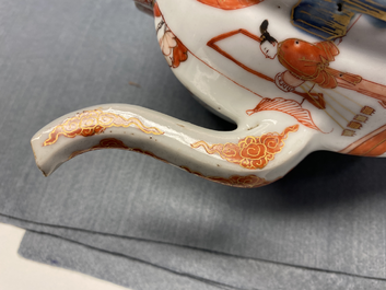 A pair of very large Chinese Imari-style teapots and covers, Kangxi