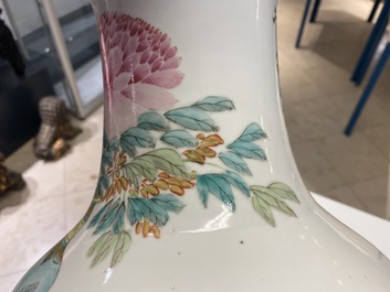 Une paire de vases en porcelaine de Chine qianjiang cai, 19/20&egrave;me