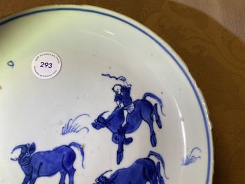 Une assiette en porcelaine de Chine en bleu et blanc de type ko-sometsuke pour le march&eacute; japonais, Tianqi