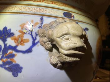 A large Chinese Imari-style fish bowl, Kangxi
