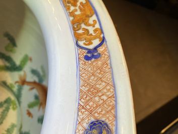 A large Chinese Imari-style fish bowl, Kangxi