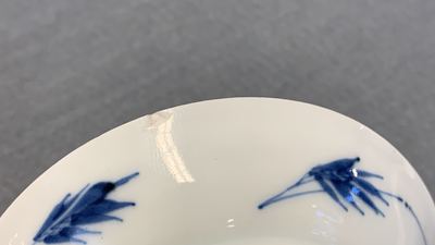 Six Chinese blue and white cups and eight saucers with horseriders, Kangxi