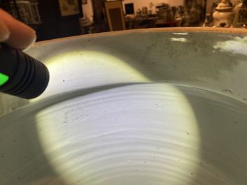 Een grote Chinese wucai dekselvaas, Transitie periode