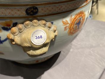 A large Chinese Imari-style fish bowl, Kangxi