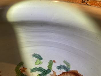 A large Chinese Imari-style fish bowl, Kangxi