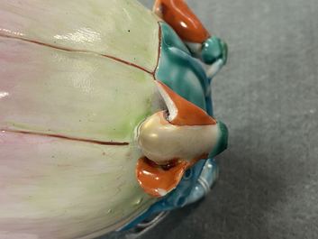 A pair of Chinese famille rose 'magnolia' bowls, Yongzheng