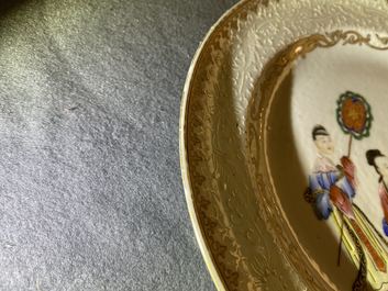A Chinese famille rose bianco sopra bianco plate, Qianlong