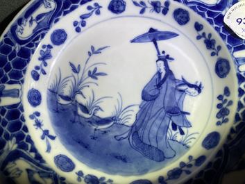 Three Chinese blue and white 'Dames au parasol' plates after Pronk, Qianlong