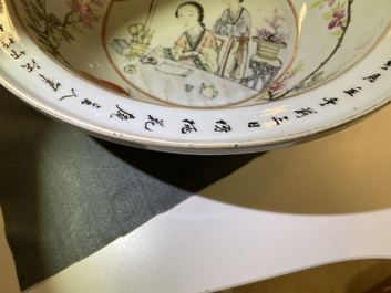 A large Chinese qianjiang cai bowl with a scholar and her student, 19/20th C.