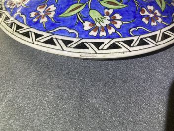 Een Iznik-stijl dekselkom, Samson, Parijs, 19e eeuw