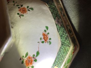 A Chinese octagonal famille verte tazza, Kangxi