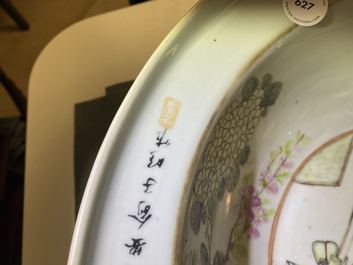 A large Chinese qianjiang cai bowl with a scholar and her student, 19/20th C.