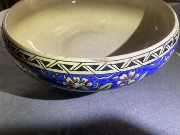 Een Iznik-stijl dekselkom, Samson, Parijs, 19e eeuw