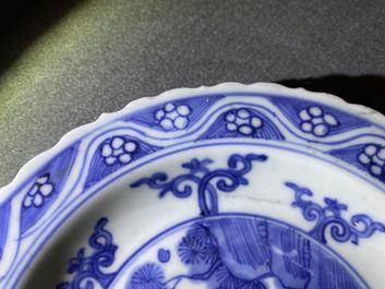A Chinese blue and white plate with two deer, Ming