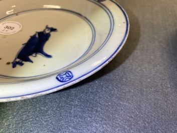 Une paire d'assiettes en porcelaine de Chine en bleu et blanc de type ko-sometsuke pour le march&eacute; japonais, Tianqi