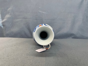 Een Chinese blauw-witte vaas met olifantenoren, Kangxi merk en periode