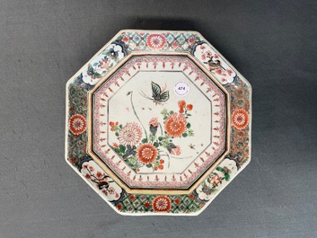 A Chinese octagonal famille verte tazza, Kangxi