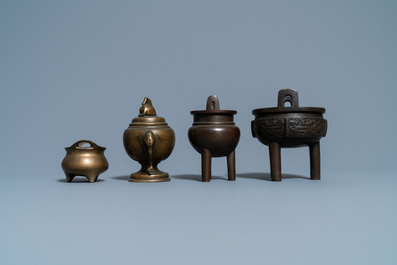 Five Chinese bronze censers, Qing
