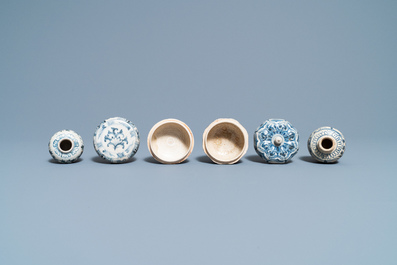 Four blue and white Vietnamese or Annamese ceramics and a Chinese jarlet, 15/16th C.