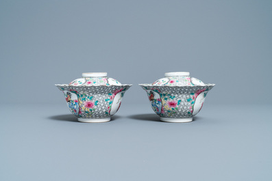A pair of Chinese famille rose 'rooster' bowls and covers, Yongzheng