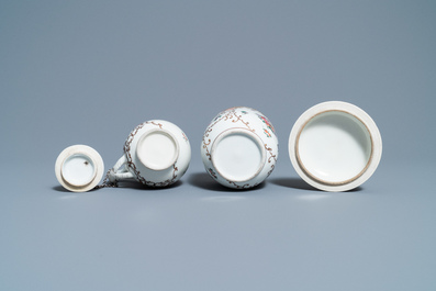 Een Chinees famille rose 12-delig theeservies voor de Europese markt, Qianlong