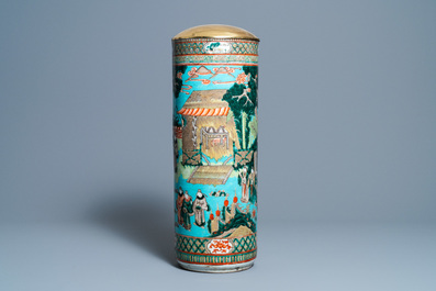 A Chinese cylindrical famille verte turquoise-ground vase, 19th C.