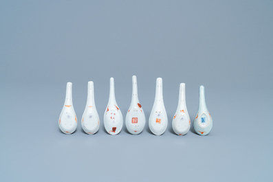 Thirteen Chinese famille rose and qianjiang cai spoons, 19/20th C.