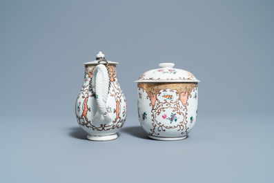 Een Chinees famille rose 12-delig theeservies voor de Europese markt, Qianlong