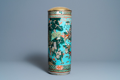 A Chinese cylindrical famille verte turquoise-ground vase, 19th C.