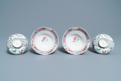 A pair of Chinese famille rose 'rooster' bowls and covers, Yongzheng