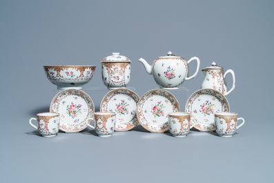 Een Chinees famille rose 12-delig theeservies voor de Europese markt, Qianlong