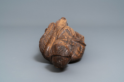 Een grote houten figuur van Sint-Barbara, Duitsland, 16e eeuw
