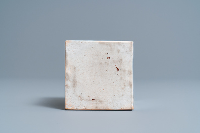 Een vierkante Japanse blauw-witte Kakiemon theebus, Edo, 17/18e eeuw