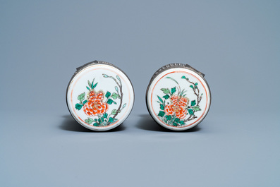 A pair of Chinese silver-mounted cylindrical famille verte covered jars, Kangxi
