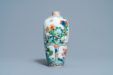 Five Chinese blue and white plates, a famille rose dish and a famille verte vase, Wanli and later