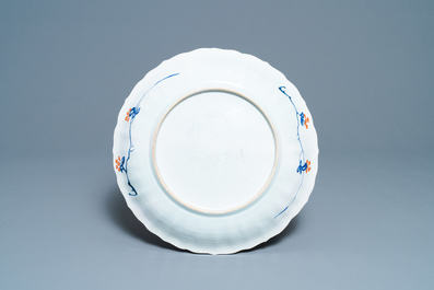 Een Chinese famille verte schotel met het wapen van Leuven, Kangxi/Yongzheng