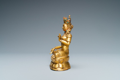 Une figure de Tara en bronze dor&eacute; incrust&eacute; de corail et de turquoise, Sino-Tibet, 18&egrave;me