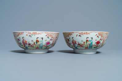 A pair of Chinese famille rose 'Mandarin' bowls, Qianlong