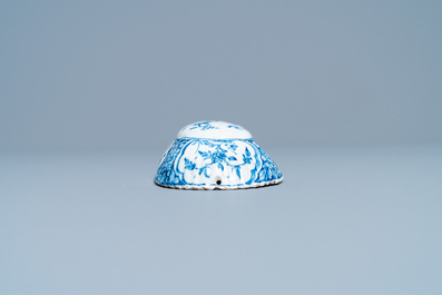 A ribbed Dutch Delft blue and white chinoiserie brush back, 18th C.