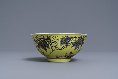 A Chinese grisaille yellow-ground Dayazhai bowl, Yong Qing Cang Chun mark, Guangxu