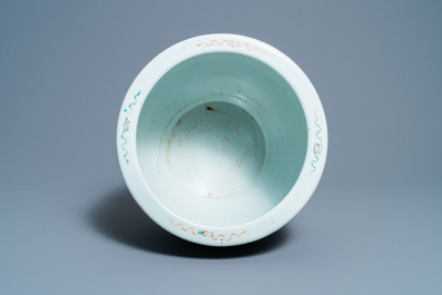 A Chinese famille verte fishbowl, 19th C.