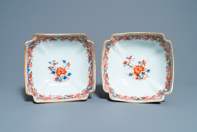 Une paire de bols en porcelaine de Chine de style Imari, Qianlong
