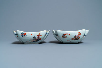 Une paire de bols en porcelaine de Chine de style Imari, Qianlong