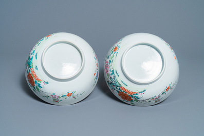 Een paar Chinese famille rose kommen, Qianlong