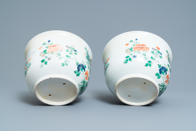 A pair of Chinese famille verte jardini&egrave;res, 19th C.