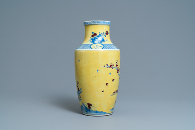 A Chinese blue, white and red yellow-ground vase, 18/19th C.