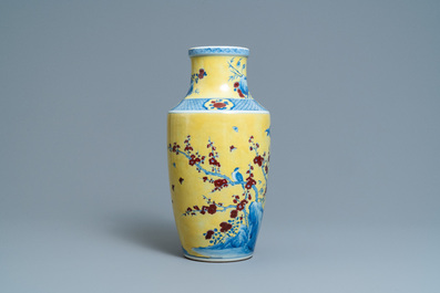 A Chinese blue, white and red yellow-ground vase, 18/19th C.